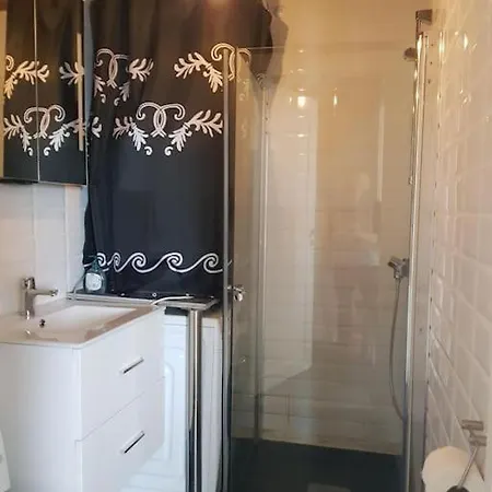Fjara Sleeps 22 In 6 Bedrooms Villa
