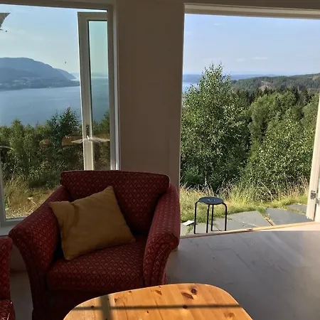 Fjara Sleeps 22 In 6 Bedrooms * Ulven