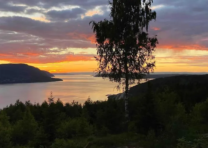 Fjara Sleeps 22 In 6 Bedrooms Villaer Ulven (Stange)