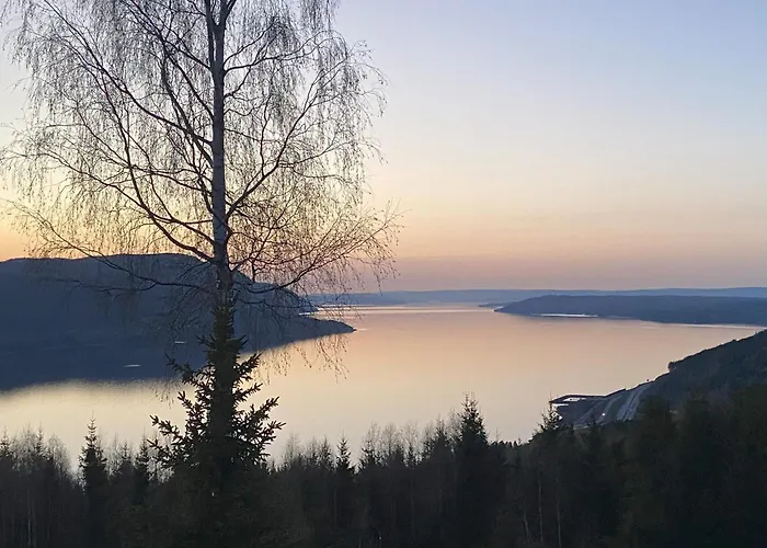 Fjara Sleeps 22 In 6 Bedrooms Ulven (Stange)