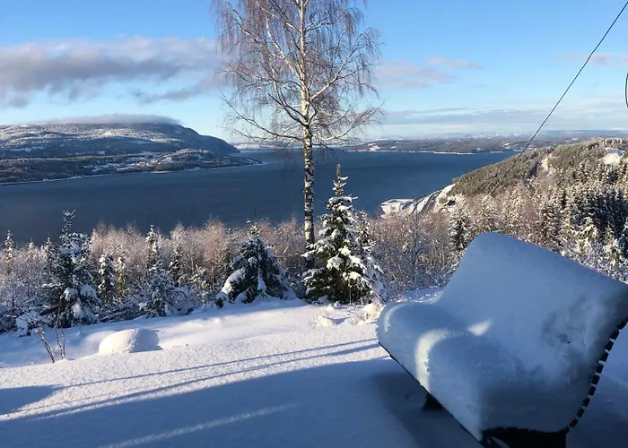 Fjara Sleeps 22 In 6 Bedrooms Villa *