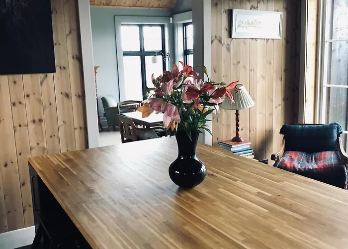 Fjara Sleeps 22 In 6 Bedrooms